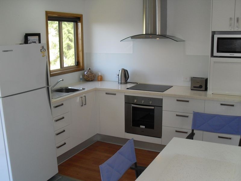 14 Beach Street, Tuross Head NSW 2537