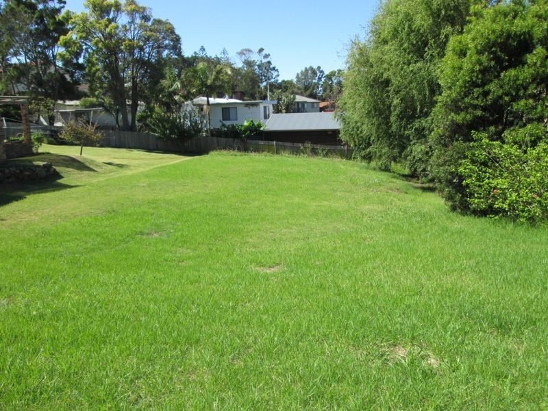 12 Beach Street, Tuross Head NSW 2537