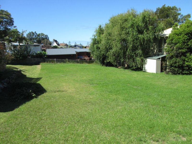 12 Beach Street, Tuross Head NSW 2537