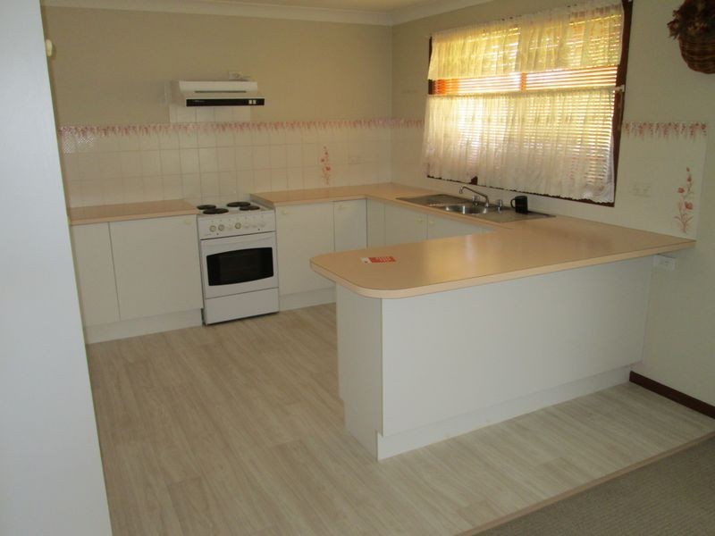 10 Beach Street, Tuross Head NSW 2537