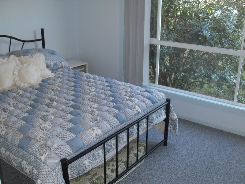 20 Beach Street, Tuross Head NSW 2537
