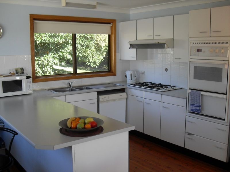 10 Chauvel Crescent, Tuross Head NSW 2537