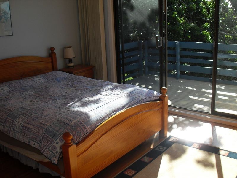 10 Chauvel Crescent, Tuross Head NSW 2537