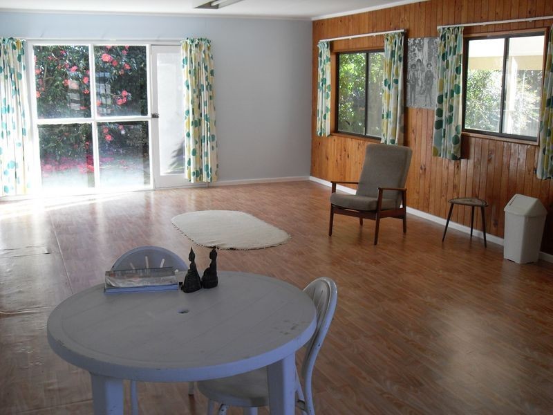 10 Chauvel Crescent, Tuross Head NSW 2537