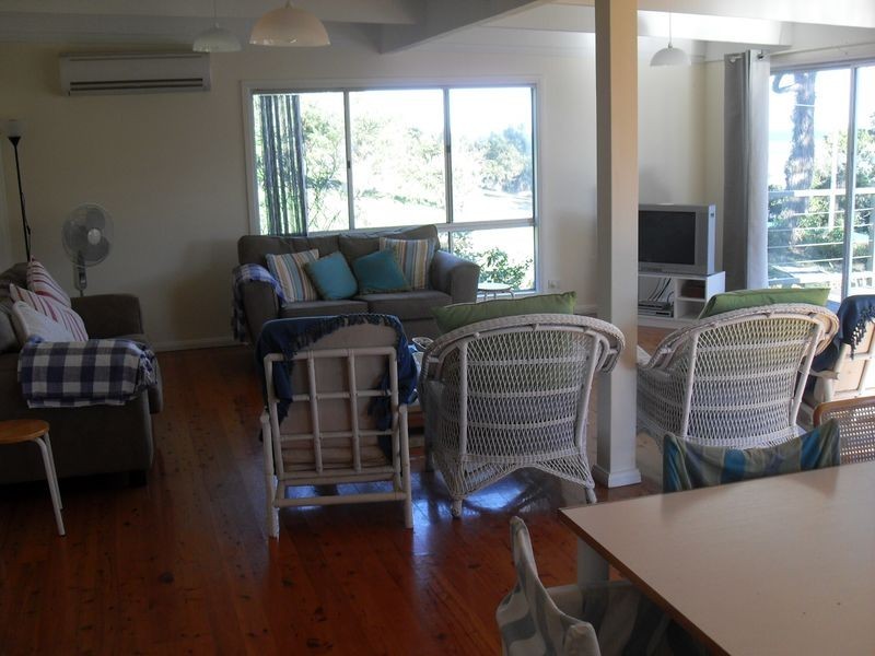 20 Nelson Parade, Tuross Head NSW 2537