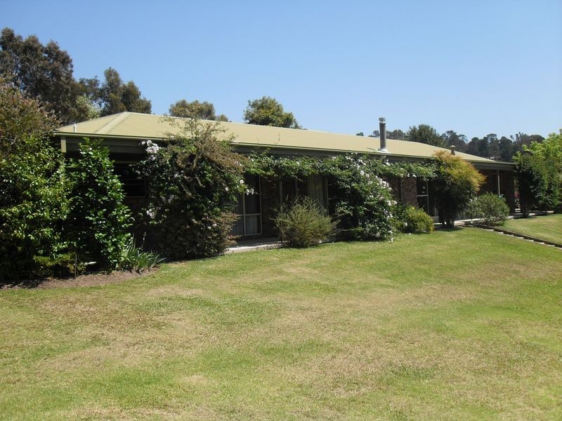 43 Forest Lake Close, Tuross Head NSW 2537