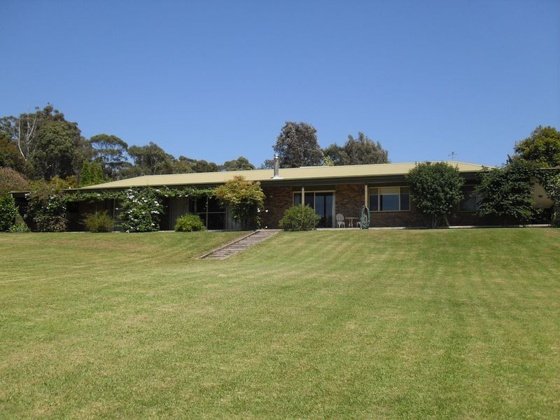 43 Forest Lake Close, Tuross Head NSW 2537