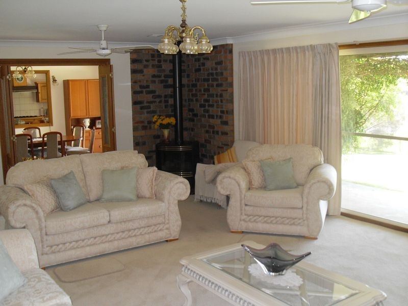 43 Forest Lake Close, Tuross Head NSW 2537