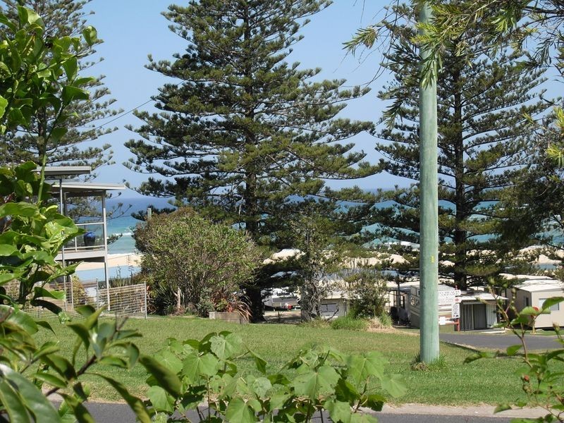 96 Nelson Parade, Tuross Head NSW 2537