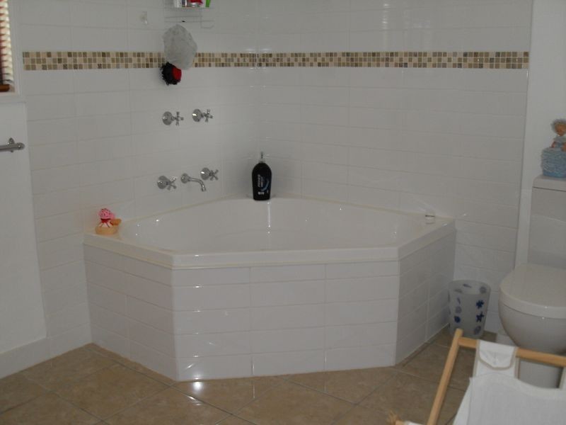 6 Kingfisher Place, Bodalla NSW 2545