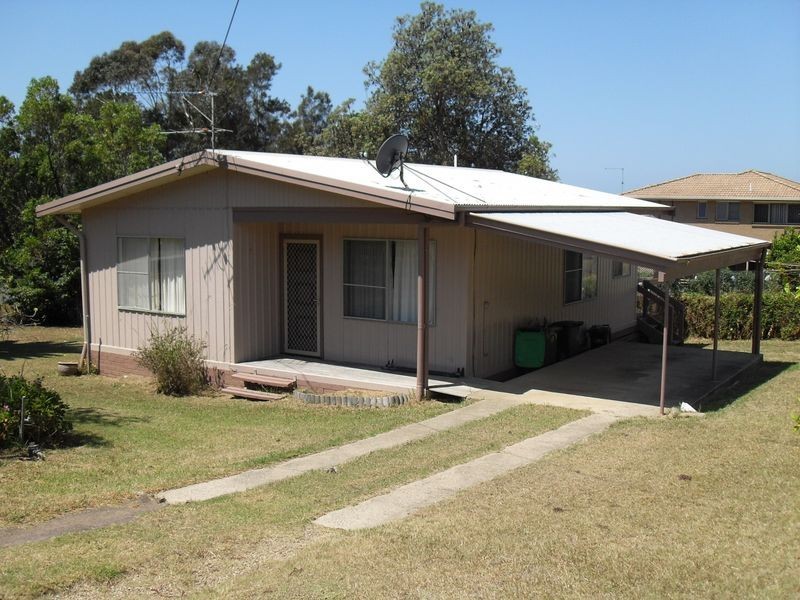 6 Salmon Street, Tuross Head NSW 2537