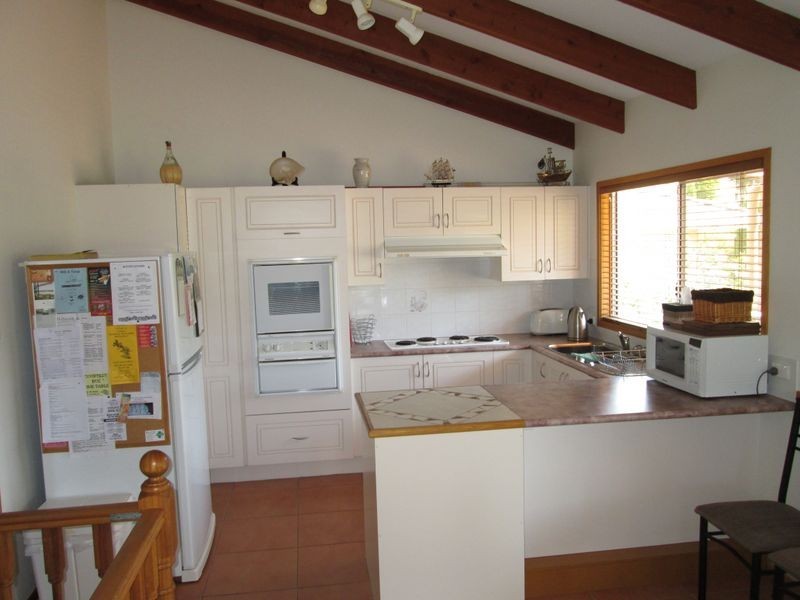 5 Evans Road, Tuross Head NSW 2537