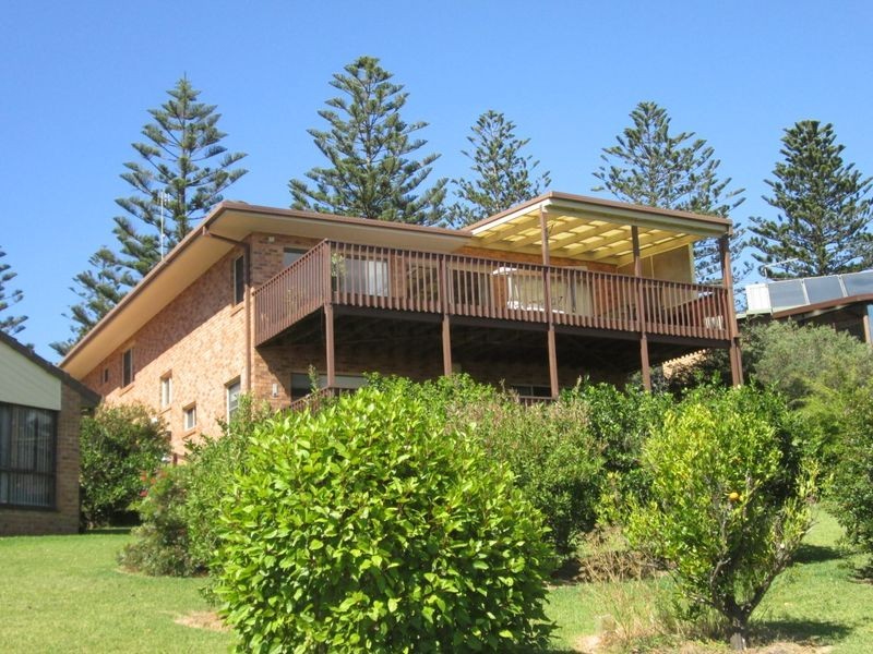 57 Allenby Road, Tuross Head NSW 2537
