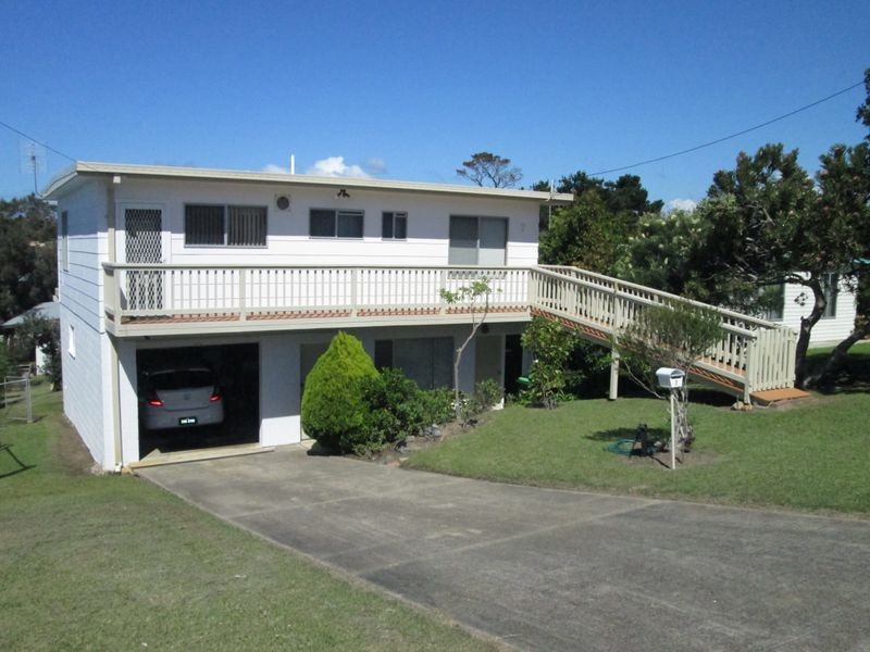 7 Tuna Street, Tuross Head NSW 2537