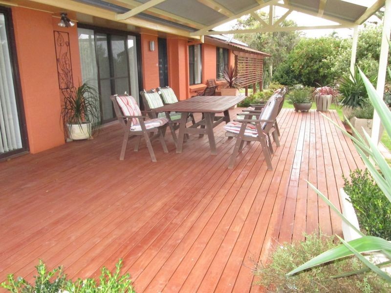 23 Craddock Road, Tuross Head NSW 2537