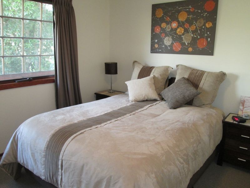 16 Lake Street, Tuross Head NSW 2537