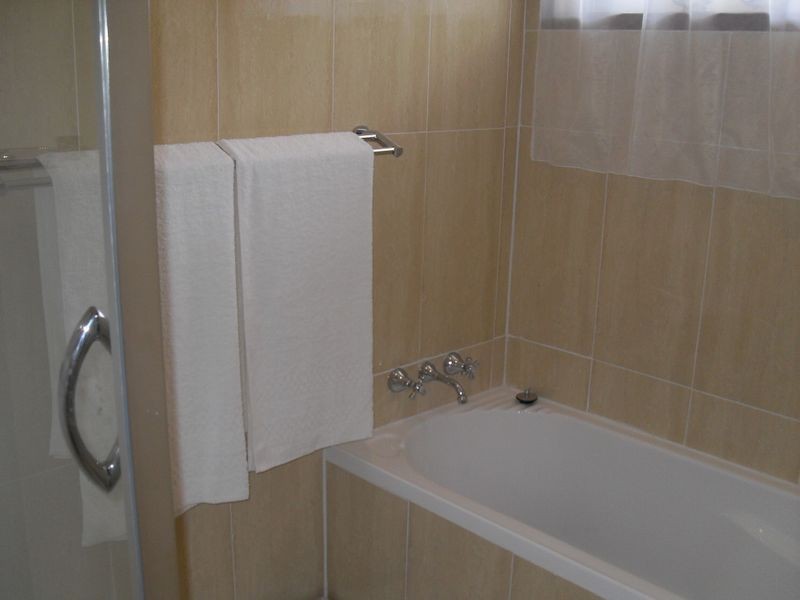 4 / 19-21 Grenville Avenue, Tuross Head NSW 2537