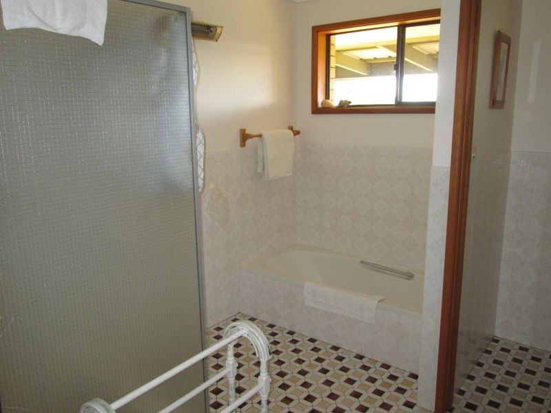 41 Allenby Road, Tuross Head NSW 2537