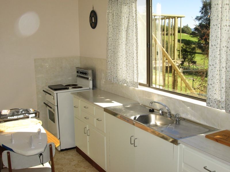 41 Allenby Road, Tuross Head NSW 2537