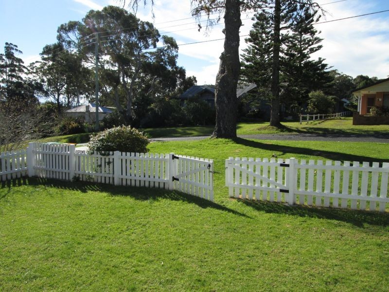 5 Jutland Avenue, Tuross Head NSW 2537