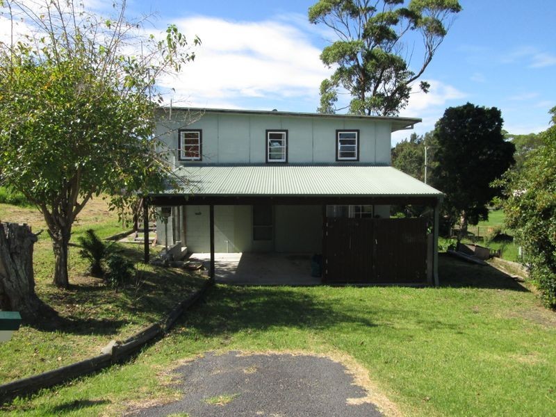 8 Bondi Street, Tuross Head NSW 2537
