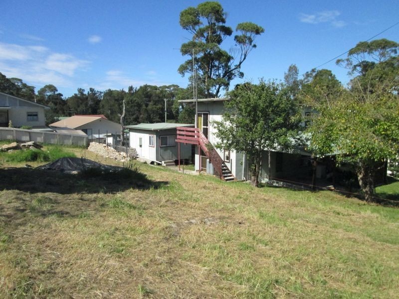 8 Bondi Street, Tuross Head NSW 2537