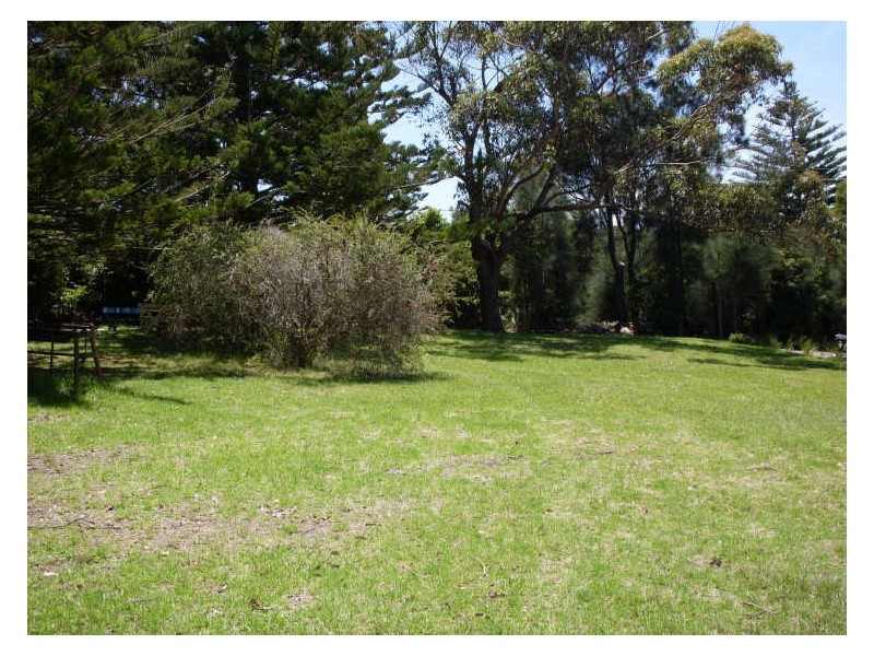 8 Trafalgar Road, Tuross Head NSW 2537