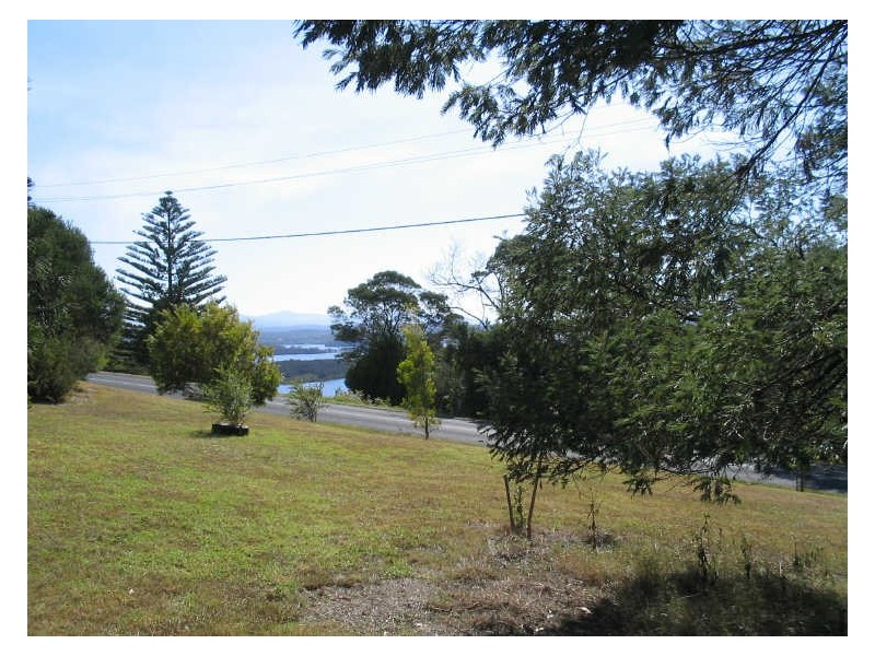 8 Trafalgar Road, Tuross Head NSW 2537