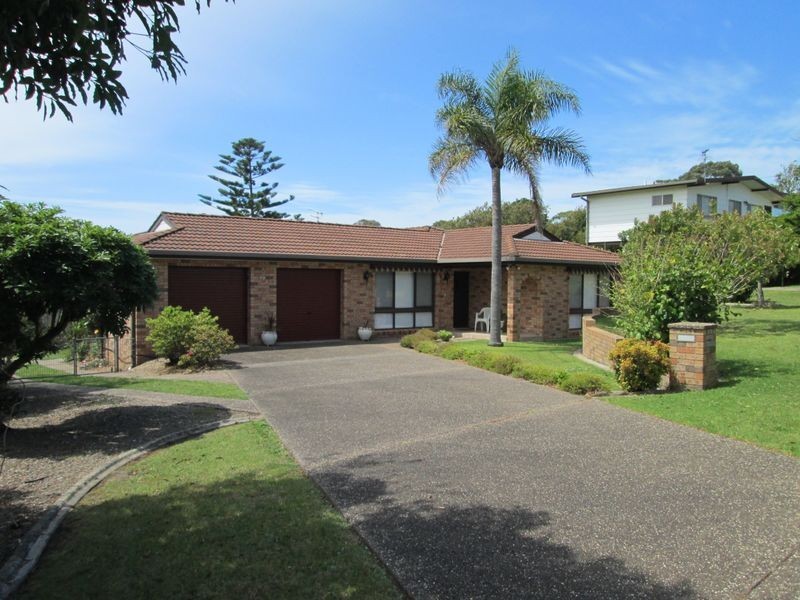 272 Hector McWilliam Drive, Tuross Head NSW 2537
