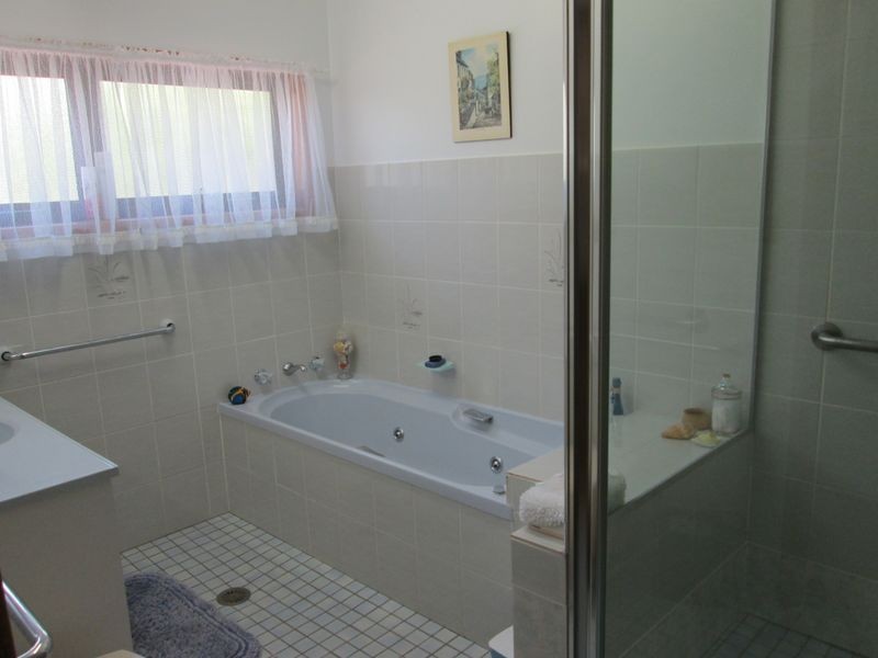 272 Hector McWilliam Drive, Tuross Head NSW 2537