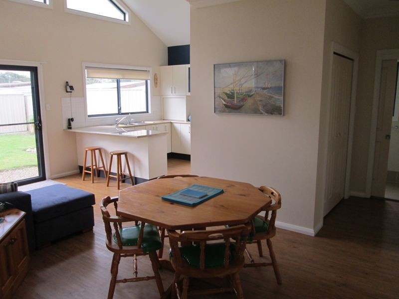 39 Lake Street, Tuross Head NSW 2537