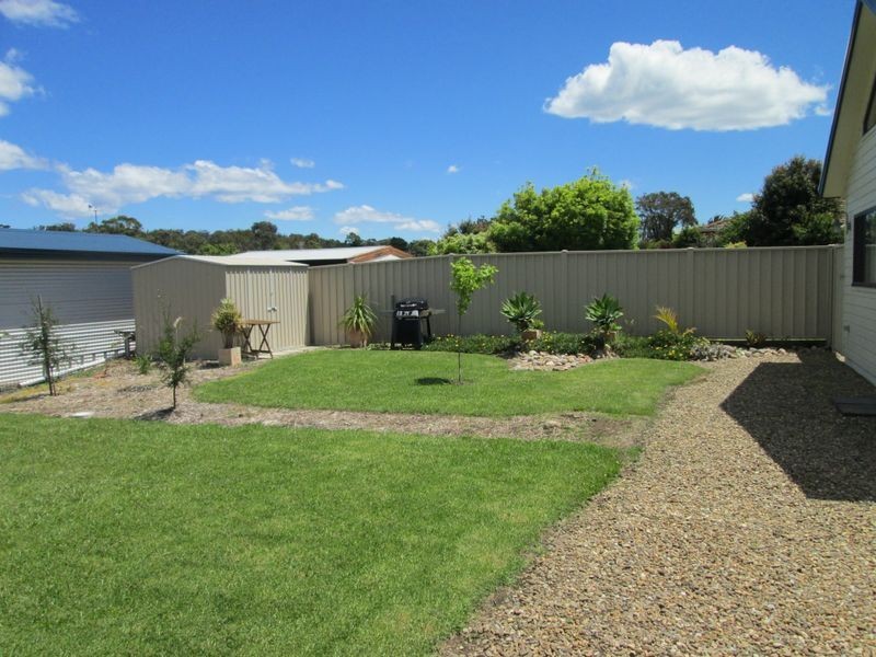 39 Lake Street, Tuross Head NSW 2537