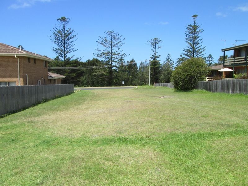 117 Tuross Boulevarde, Tuross Head NSW 2537