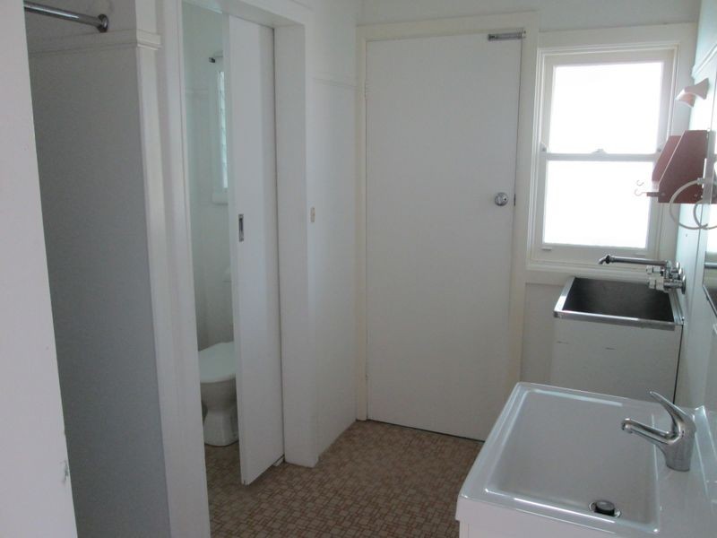 24 Hawkins Road, Tuross Head NSW 2537