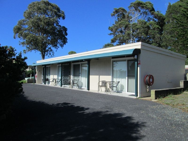 6 Trafalgar Road, Tuross Head NSW 2537