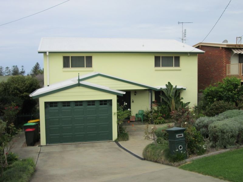 12 Shell Street, Tuross Head NSW 2537