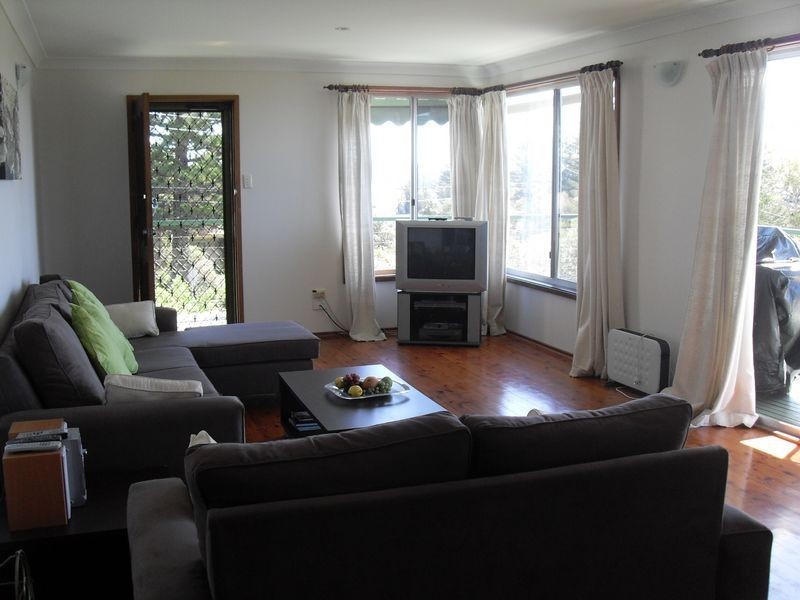 1 / 4 Birdwood Circle, Tuross Head NSW 2537