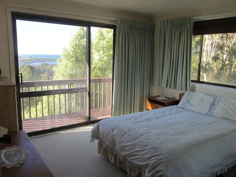 174 Hector McWilliam Drive, Tuross Head NSW 2537