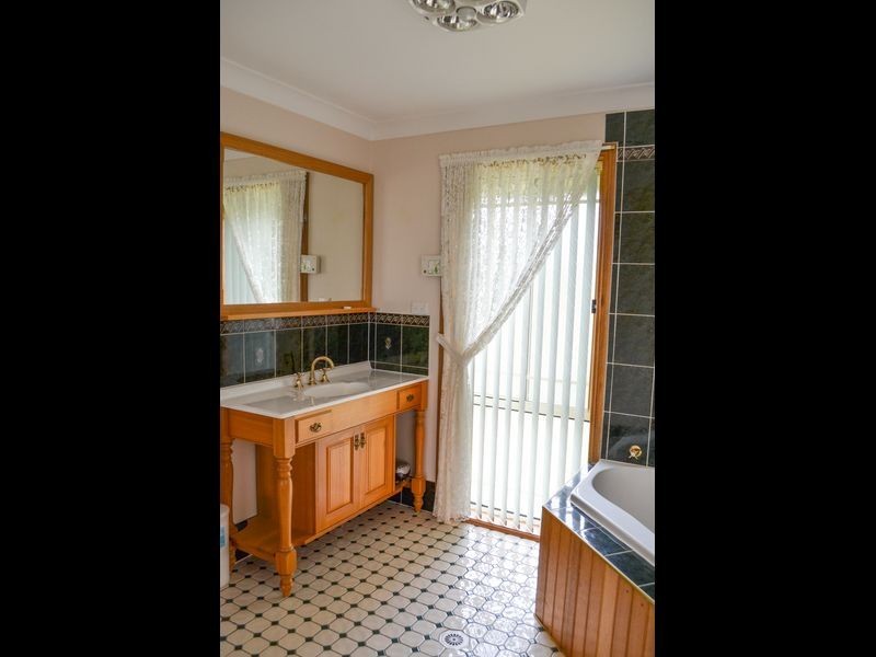 66 Evans Rd, Tuross Head NSW 2537