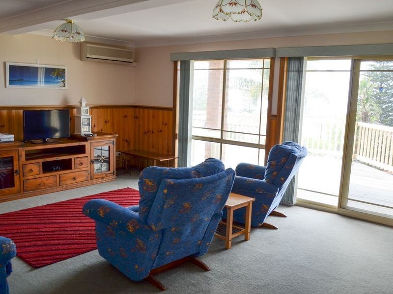 66 Evans Rd, Tuross Head NSW 2537
