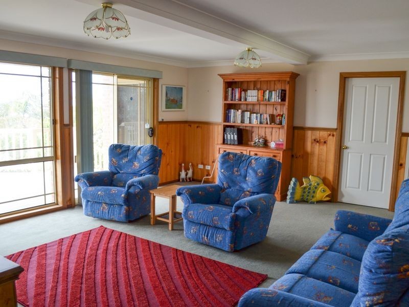 66 Evans Rd, Tuross Head NSW 2537