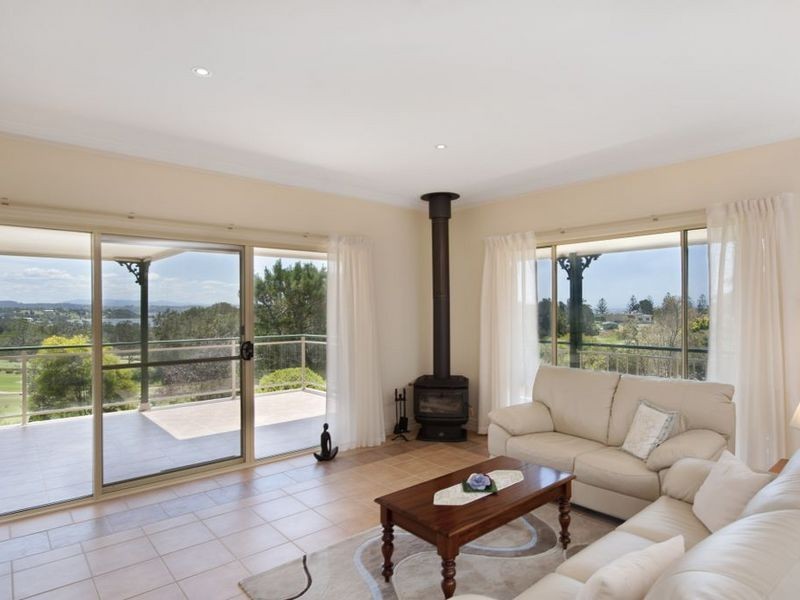 43 Allenby Road, Tuross Head NSW 2537