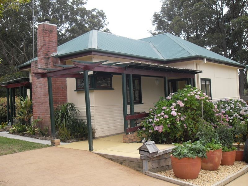 48 ( 50-52 Trafalgar Rd, Tuross Head NSW 2537