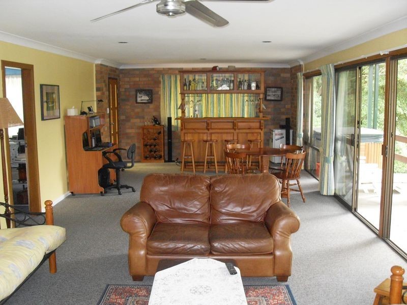 48 ( 50-52 Trafalgar Rd, Tuross Head NSW 2537