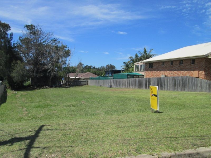 12 Oaks Avenue, Tuross Head NSW 2537