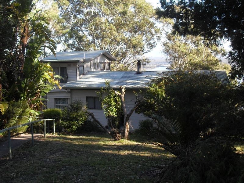 35 Trafalgar Road, Tuross Head NSW 2537