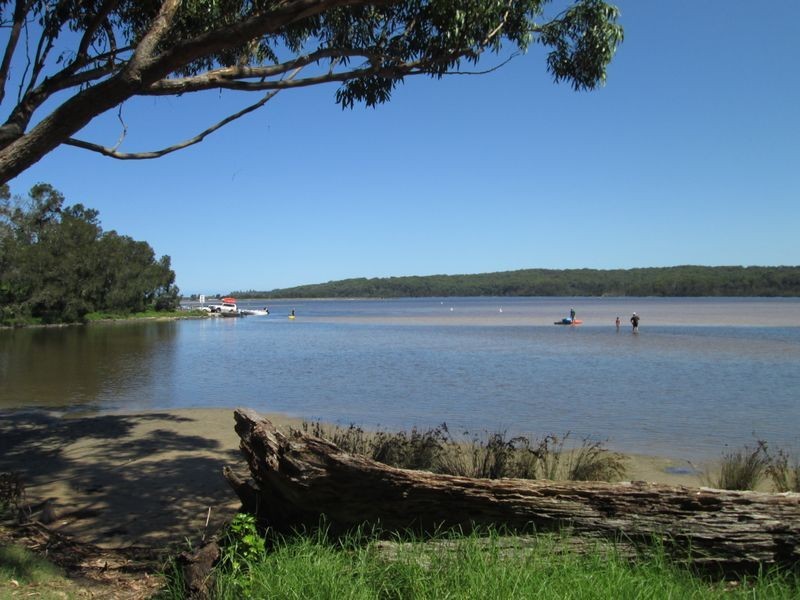 6 Nelson Parade, Tuross Head NSW 2537