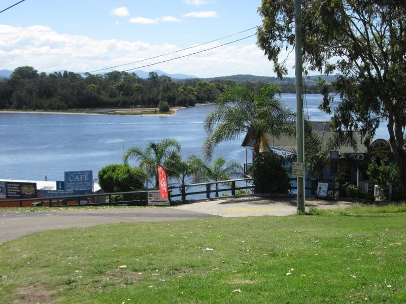 6 Nelson Parade, Tuross Head NSW 2537