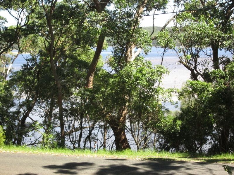 6 Nelson Parade, Tuross Head NSW 2537