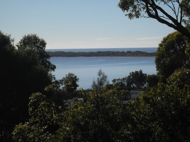 68 Coogee Street, Tuross Head NSW 2537